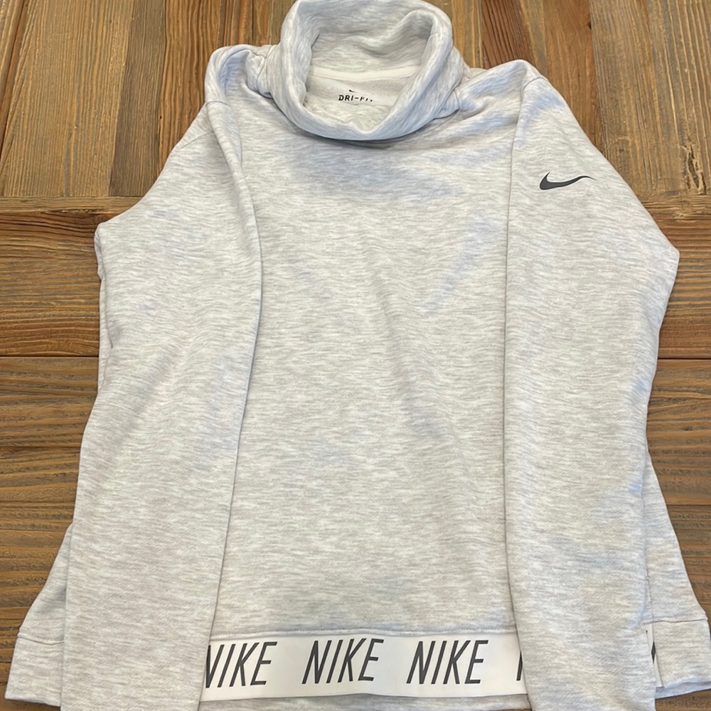 Nike Dry Fit cowl neck pullover size M
